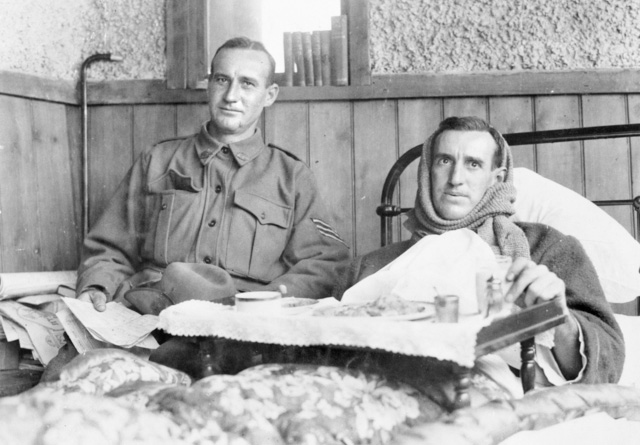 Hugo Throssell (right) and brother Ric in October 1915, recovering from wounds received at Gallipoli.