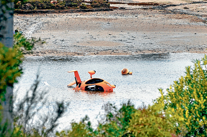 Death crash: The stricken gyrocopter at Rutherford Inlet, near Cannons Creek. Picture: Donna Oates, Pakenham Gazette