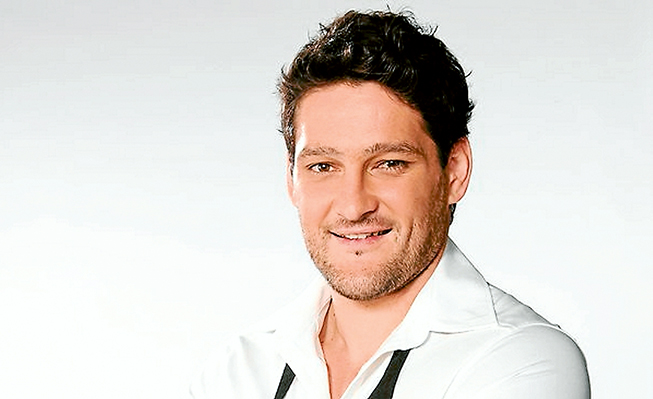 He’s a celebrity, get him in here: Former AFL footballer Brendan Fevola is just one of several stars heading to Mornington for an evening of poker in aid of charity.