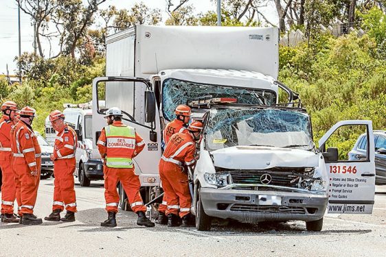 Car Crash Peninsula Link Frankston South. A truck crashed into the back of a Jims Cleaning Service van and that was pushed into the back of a loaded mini bus heading southbound on Peninsula Link between Robinsons Rd and Golf Links Rd Frankston South. There was an accident earlier where a person had to be cut out of a car near Golf Links Road on Peninsula Link, this may have contributed to this accident.