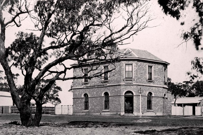 The Oriental Bank that still stands today on the corner of Albert Street and Main Street, Mornington
