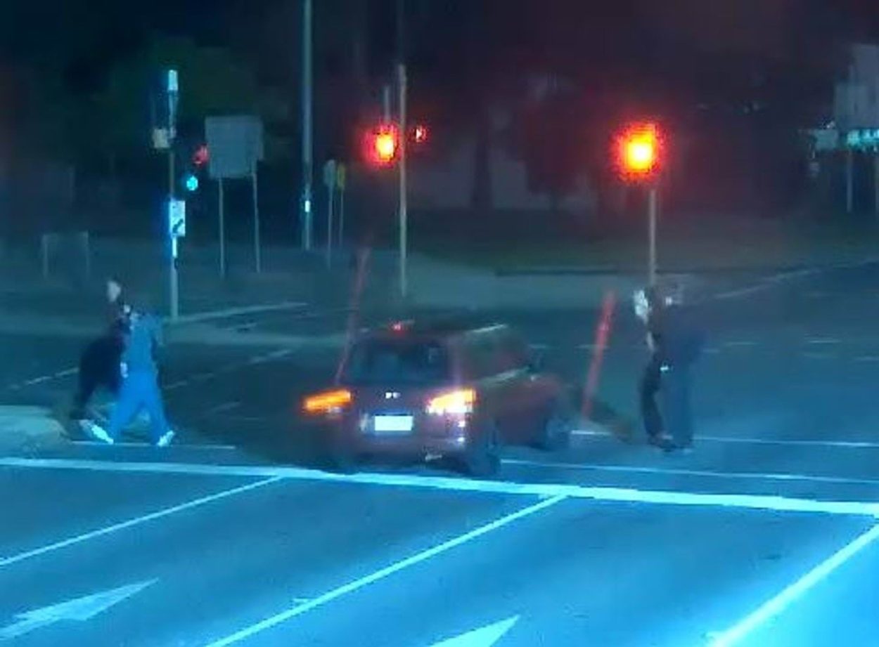 Police appeal for witnesses following Mornington near miss