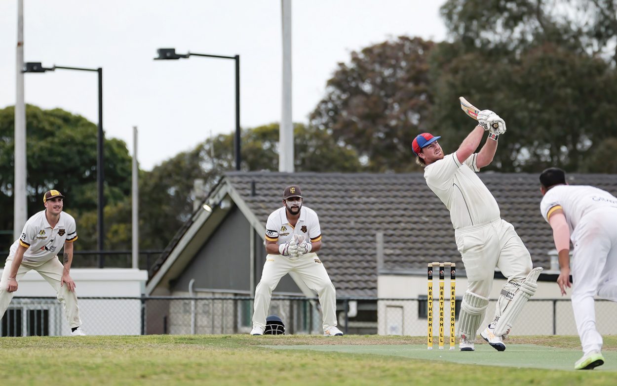 Pines in control of top-of-the-table battle, Kangaroos in trouble